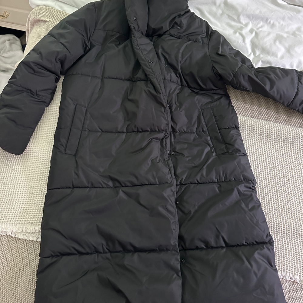 Women's Black Puffer Coat